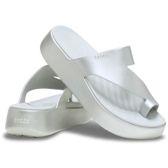 Getaway Metallic Platform Toe Loop